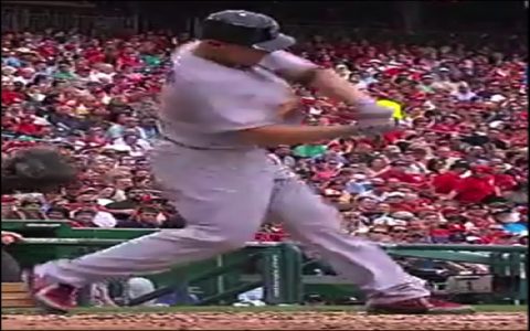 Wondering about average MLB bat size and weight? Heres what most big league players actually swing.