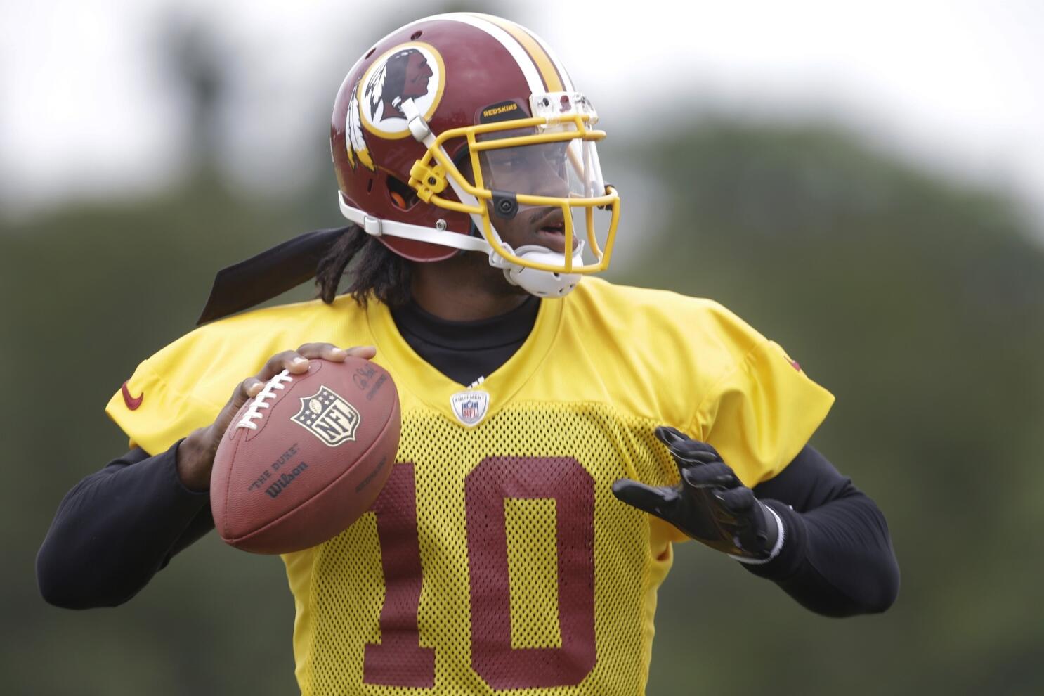 Why Quarterbacks Option Works: Expert Tips for Better Football Offense