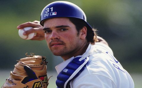 Mike Piazza net worth vs baseball stars: who is richer? (Simple comparison)