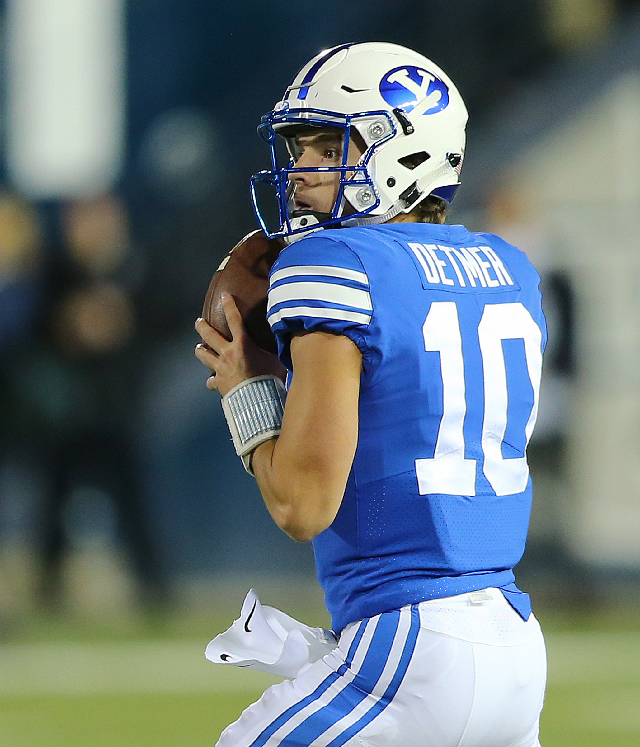How much money does Ty Detmer have? Net worth details here.