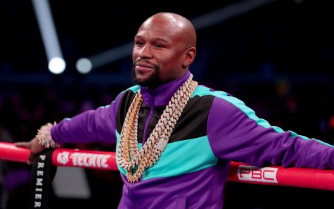 Did Floyd Mayweather ever lose find out about his fights and career