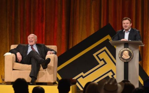 Where to find Terry Bradshaw salary 1975? (Easy steps to get info!)